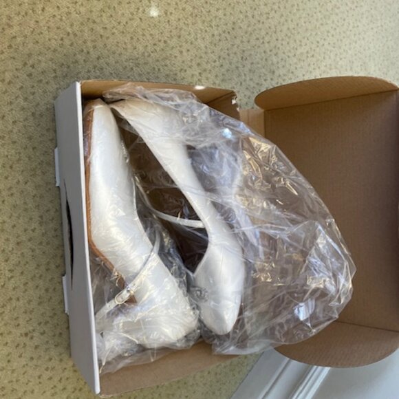 Satin white Bridal or Ballroom Dance shoes - Picture 10 of 10